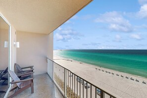 Property grounds - 6th-floor Gulf & beachfront condo with pools, hot tubs, restaurant, & game room (Panama City Beach)