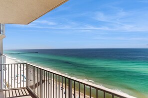 Property grounds - Serene condo w/ panoramic gulf-front views, pools & hot tubs Walk to Pier Park (Panama City Beach)