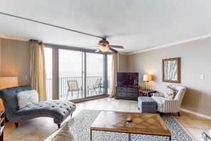 TV, DVD player, offices - 9th-floor, Gulf-front condo with spectacular views, pool, beach access & private balcony (Perdido Key)