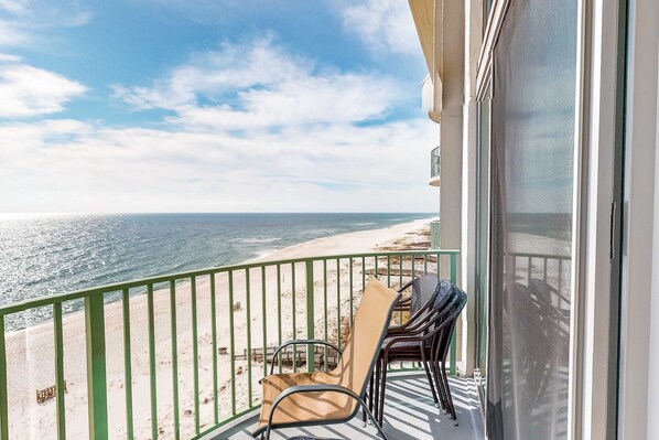 Property grounds - 9th-floor, Gulf-front condo with spectacular views, pool, beach access & private balcony (Perdido Key)