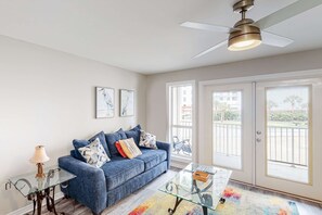 TV, offices - Updated condo with balcony, central AC, pools, hot tub, grills, & beach access (Perdido Key)