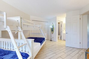 3 bedrooms, iron/ironing board, WiFi - Tivoli by the Sea #5239 - Sunshine Cottage (Miramar Beach)