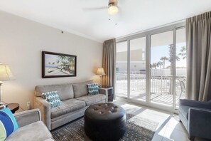 TV, DVD player, offices - Ground-Floor Condo At Waterscape Waterfall, Lazy River, Beach Chairs (Fort Walton Beach)