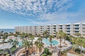 Pool - 2nd Floor Upscale Condo At Waterscape 490 Feet Of Private Beach (Fort Walton Beach)