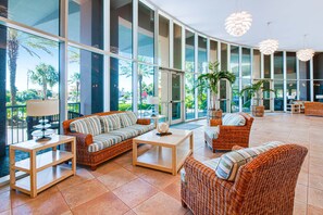 Interior - 2nd Floor Cozy Condo At Waterscape 490 Feet Of Private Beach (Fort Walton Beach)