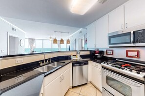 Fridge, microwave, oven, stovetop - Beachfront Condo with Private Beach/Access, Balcony, Ocean View, & WiFi (Fort Walton Beach)