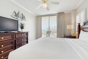 2 bedrooms, iron/ironing board, WiFi, bed sheets - Beautiful, Spacious Condo At Waterscape Children's Playground, 2 Hot Tubs (Fort Walton Beach)