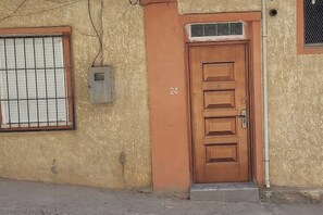 Exterior detail - Whole house: apartment - Béjaïa, Algeria (Béjaïa)