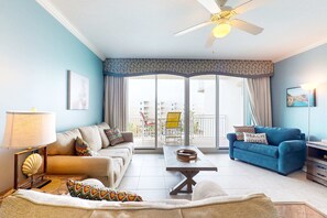 TV, DVD player, offices - Waterscape Condo w/ Shared Amenities, Seasonal Beach Service Included (Fort Walton Beach)