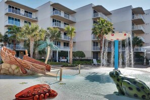 Children’s area - Beach-Chic Condo On Okaloosa Island Steps To Beach Lazy River (Fort Walton Beach)