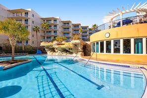 Pool - Elegant oceanfront condo with Gulf views, central AC, and shared pool & hot tub (Fort Walton Beach)