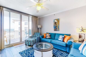 TV, DVD player, offices - 5th Floor Condo On Okaloosa Island Steps To Beach Lazy River (Fort Walton Beach)
