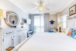 2 bedrooms, iron/ironing board, WiFi, bed sheets - 5th Floor Condo On Okaloosa Island Steps To Beach Lazy River (Fort Walton Beach)