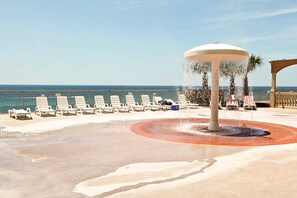 Terrace/patio - 12th-floor, waterfront condo with pools, grills & fitness center (Panama City Beach)