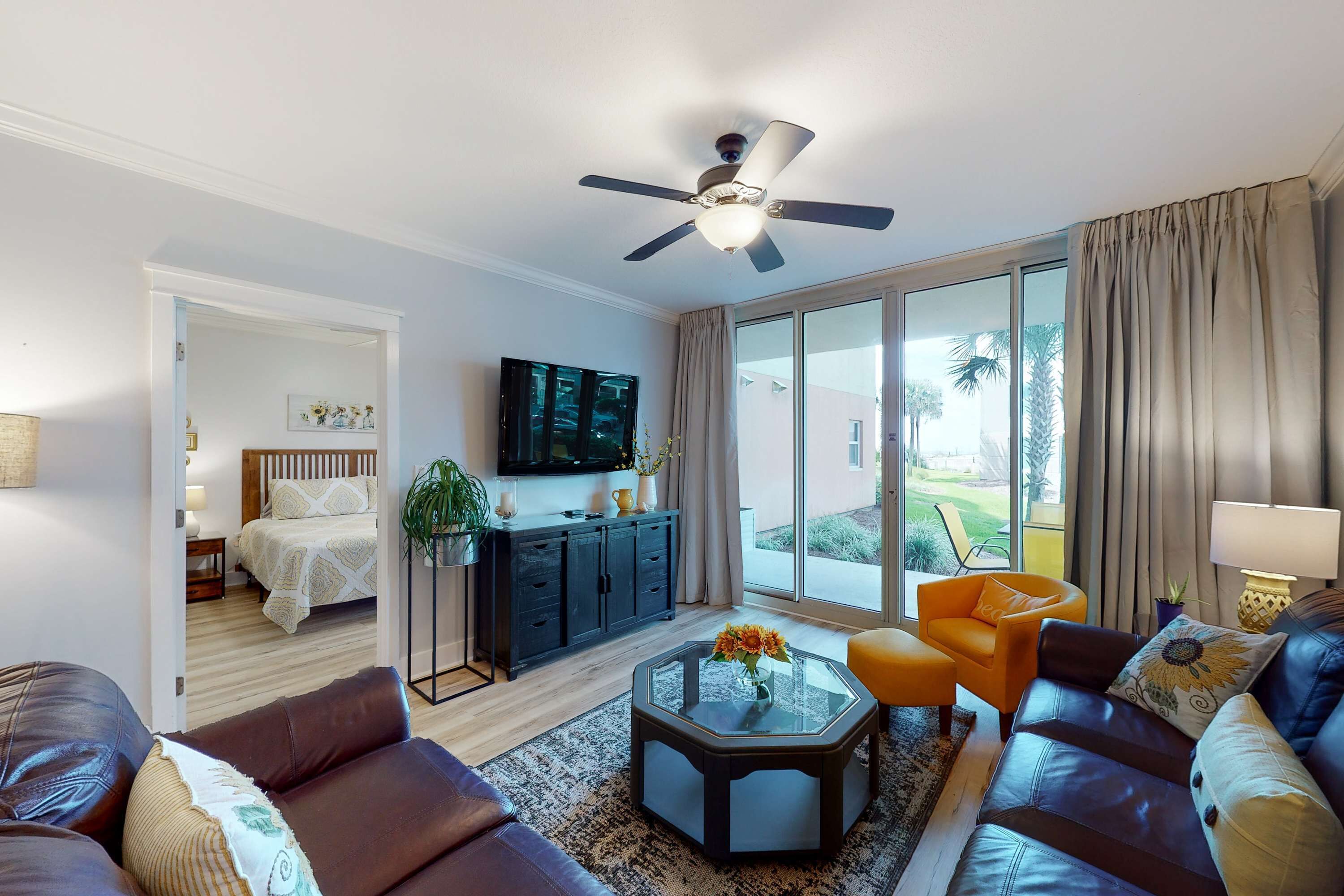 TV, DVD player, offices