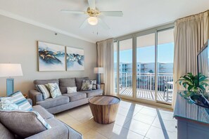 TV, DVD player, offices - Spacious, Beachy Condo At Waterscape Children's Playground, 2 Hot Tubs (Fort Walton Beach)