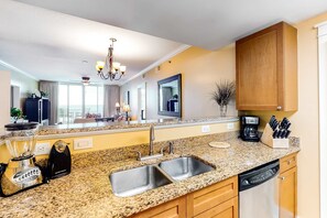Interior - 6th Floor Inviting Condo At Waterscape 490 Feet Of Private Beach (Fort Walton Beach)