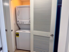 Interior - 3rd Floor Welcoming Condo At Waterscape 490 Feet Of Private Beach (Fort Walton Beach)
