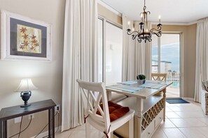 Dining - Beach-view condo with outdoor pool, hot tub, sauna, tennis, BBQ, & beach access (Santa Rosa Beach)