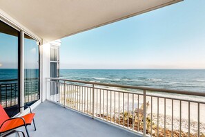 Property grounds - 6th-floor charming condo with amazing views & pools (Perdido Key)