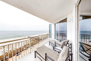 Property grounds - 4th-floor Gulf-front condo with pools - near entertainment (Perdido Key)