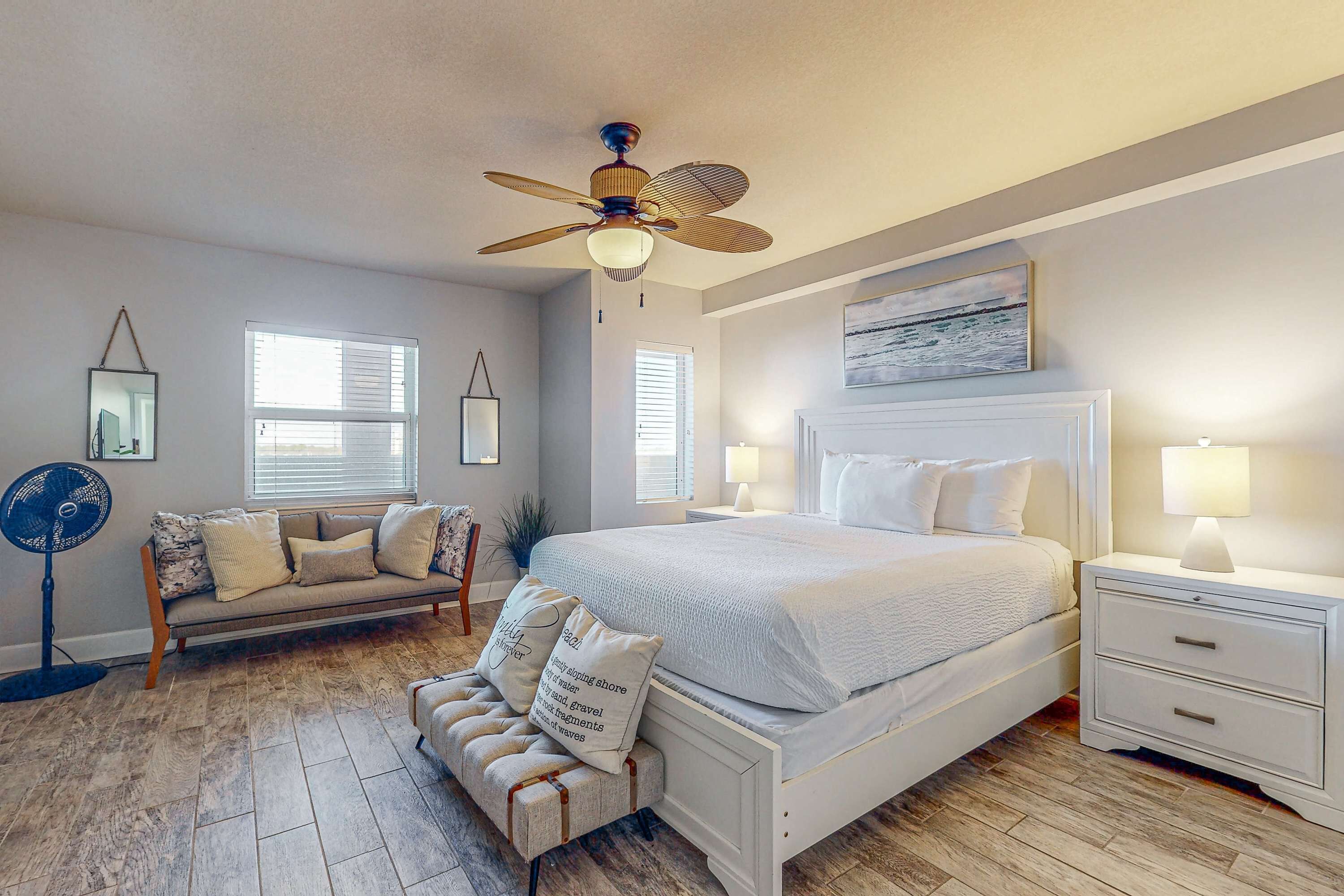 2 chambres, fer et planche à repasser, Wi-Fi, draps fournis