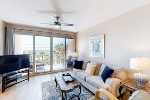 TV, DVD player, offices - Gorgeous Gulf Views & Shared Pool - Walk to the Beach, Minutes to Entertainment (Miramar Beach)