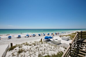 Beach nearby - Gorgeous Gulf Views & Shared Pool - Walk to the Beach, Minutes to Entertainment (Miramar Beach)