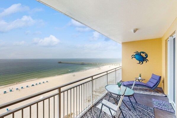 Property grounds - Charming, beachfront condo with furnished balcony & a bi-level pool (Panama City Beach)