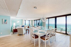 Dining - Charming & elegant Gulf-front condo w/shared pools, hot tub, gym (Panama City Beach)