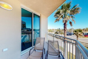 Property grounds - Inviting, Spacious Condo On Okaloosa Island Playground, 2 Hot Tubs (Fort Walton Beach)