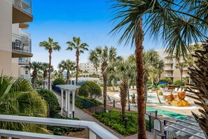 Property grounds - 3rd Floor Condo At Waterscape 490 Feet Of Private Beach (Fort Walton Beach)
