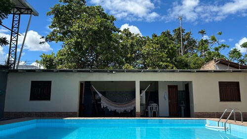 Casa Paraviana - Gourmet area with barbecue and swimming pool. 4 bedrooms, 4 bathrooms.