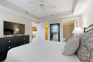 1 bedroom, iron/ironing board, WiFi, bed sheets - Condo in Gulf Front Resort w/ Shared Amenities w/ Pool & Hot Tub (Fort Walton Beach)