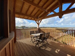 Outdoor dining - LES 12 DE LARROS (Gujan-Mestras)