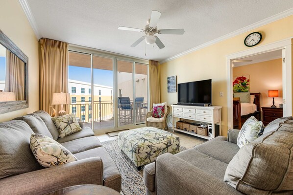 TV, DVD player, offices - Spacious Condo At Waterscape Lovely Gulf Views Playground, 2 Hot Tubs (Fort Walton Beach)