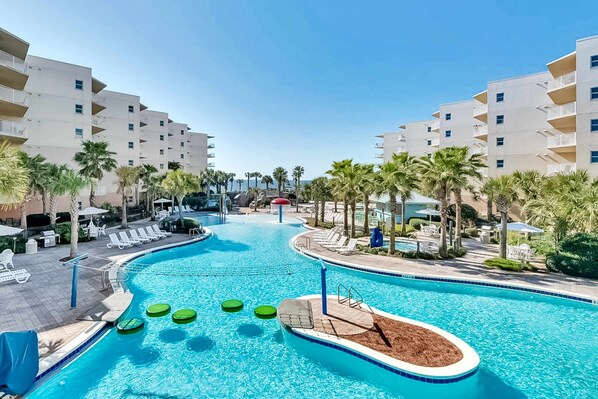 Pool - Second floor beachfront condo with pool and hot tub access, W/D, and central AC (Fort Walton Beach)