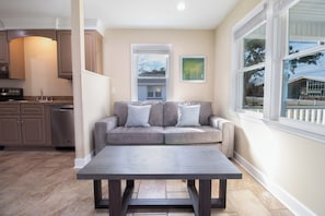 Uklassifisert bilde, 2 av 28, knapp