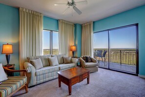 TV, offices - Beautiful corner condo with Gulf & bay views, balcony, pool & hot tub (Panama City Beach)