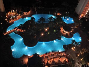 Pool - Beachview Condo with full kitchen, shared pool and beach access (Panama City Beach)