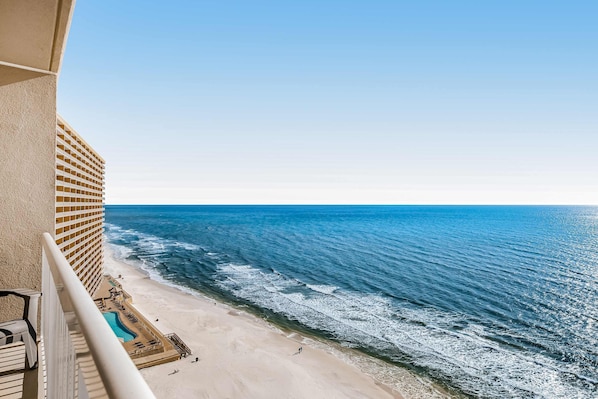 Property grounds - Tropical, waterfront oasis with furnished balcony, pools, & beach access (Panama City Beach)