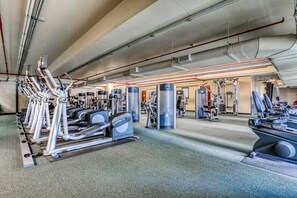 Fitness facility - 7th-floor Gulf-front beach-view condo with balcony, on-site pools, hot tub, gym (Panama City Beach)