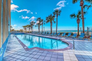 Pool - Dazzling ocean-view condo with pool, gym, W/D & AC - central location (Panama City Beach)