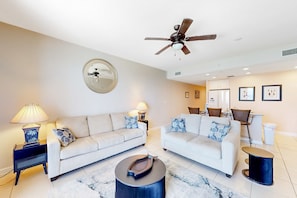 TV, offices - Zen Gulf-front condo with amazing views, pool, beach access, gym & game room (Panama City Beach)