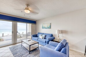 TV, DVD player, offices - Stunning 1st-floor condo with Gulf view, grill, pools & beach access (Destin)