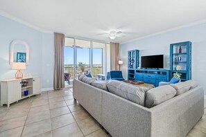 TV, offices - Golf getaway near the beach with shared pool, balcony, & WiFi - gorgeous view (Perdido Key)