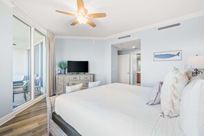 2 habitaciones, tabla de planchar con plancha, cuna de viaje y wifi 