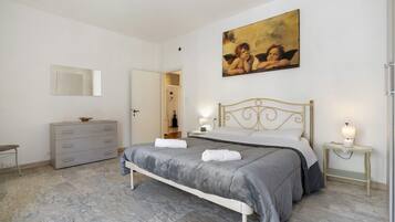 3 camere, ferro/asse da stiro, Wi-Fi, lenzuola