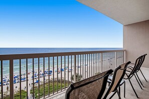 Property grounds - Inviting ninth-floor condo with upscale décor, Gulf-front views & pools (Panama City Beach)
