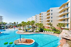 Pool - Cute, coastal condo with lazy river, Gulf view, hot tub & gym - near the beach (Fort Walton Beach)